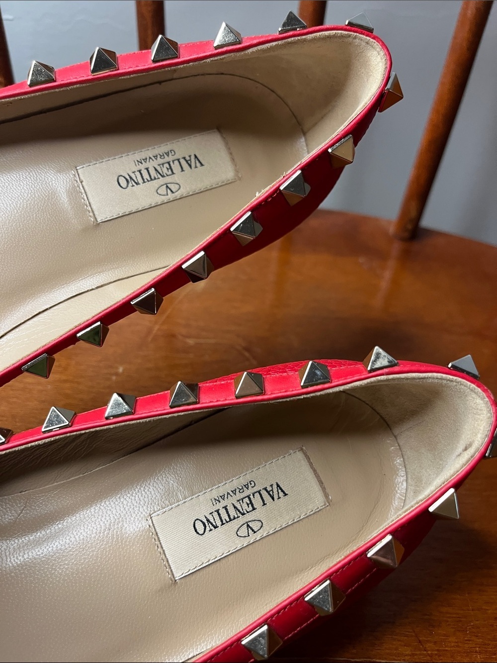 Valentino Garavani Rockstud Pointed Toe Ballerina Flats Red Size 37.5 - Picture 11 of 11